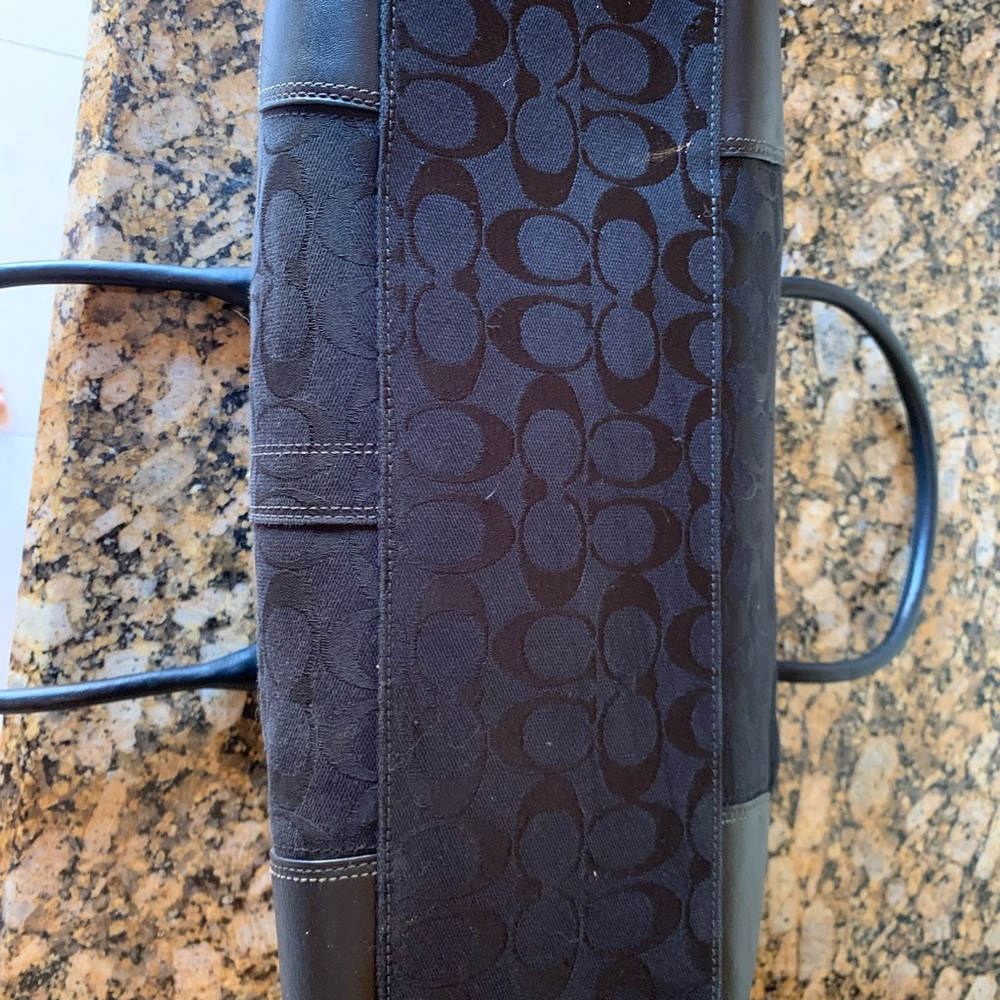 Host Pick! Stylish Coach Tote Purse Briefcase EUC - Picture 5 of 14